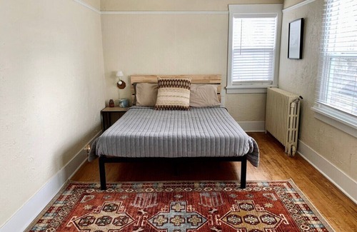 Helena Apartment | Downtown Apartment - great walkability!