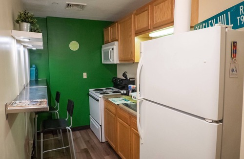 Downtown Pittsburgh Apartment | Downtown Apt | Walk to all stadiums + Conv. Center