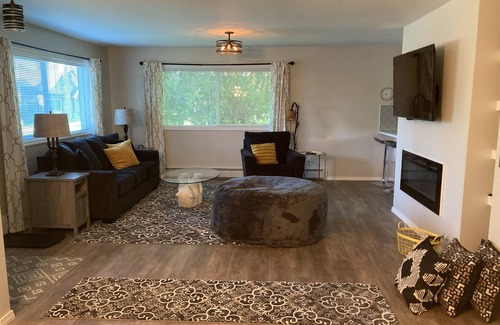 South Addition House | Downtown at your Doorstep