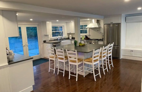 Blue Hill House | Downtown Blue Hill - best place in town