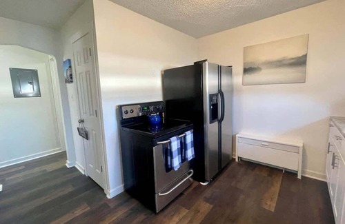 Ironwood Condo | Downtown "Blue Room" at Villages on Aurora