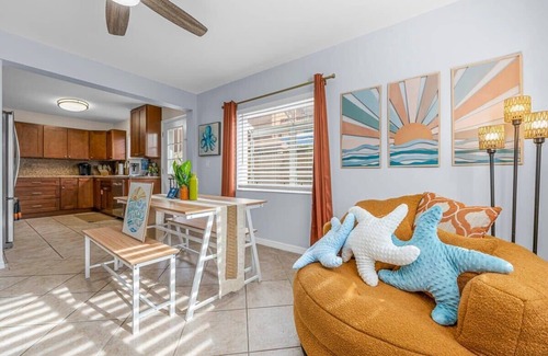 Cocoa Beach House | Downtown Cocoa Beach Townhome- Walk to Everything!