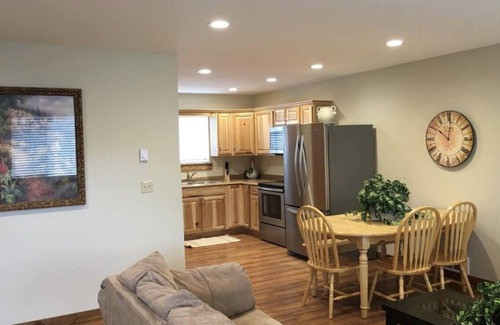 Cody House | Downtown Cody! Bobbi's Bunkhouse B