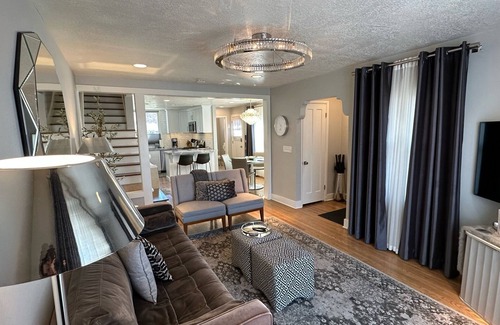 Downtown Salt Lake City House | Downtown Darling & Convention Center Home