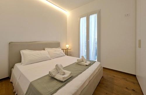 Porto San Giorgio Apartment | Downtown Design Wi-Fi AC Elevator in the house