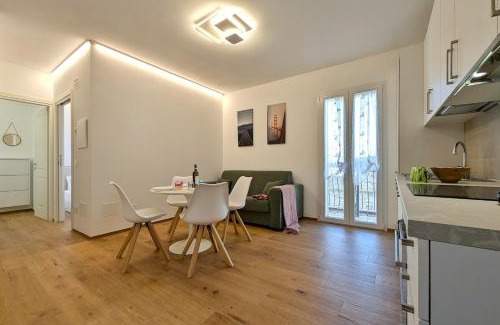 Porto San Giorgio Apartment | Downtown Design Wi-Fi AC Elevator in the house