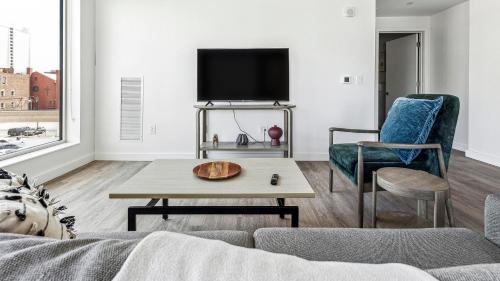 Greektown Historic District Apartment | Downtown Detroit Apartments by Landing