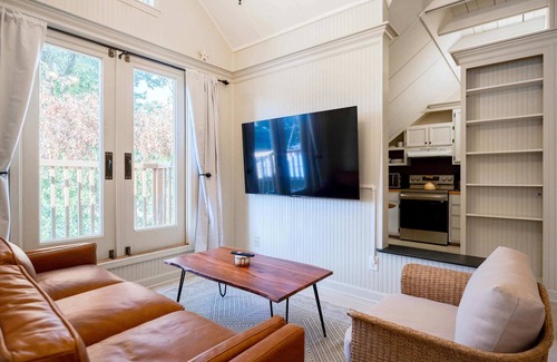 Fairhope House | Downtown Fairhope Loft