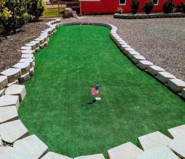 Hagerman House | Downtown Hagerman Hot Springs Getaway