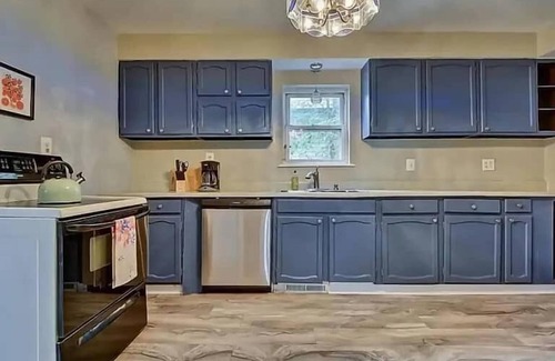 Near Northside House | Downtown Indy Comfort | 5BR, 2BA Sleeps 12