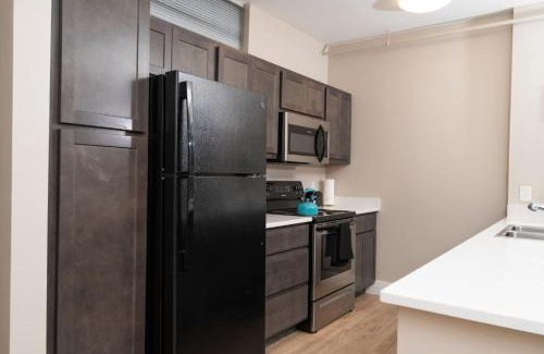 Cole-Noble District Apartment | Downtown INDY Private Room - Shared