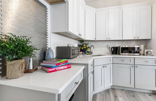 Old Northwood Historic District House | Downtown Luxury Guest House