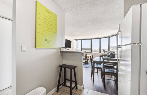 South Loop Condo | Downtown MICH AVE#4 King Beds |Grant Park, 2bd/2ba