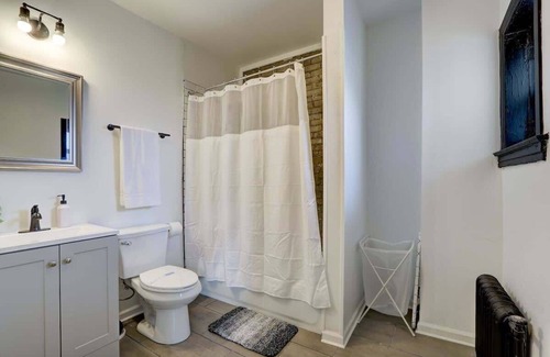 Lower East Side Apartment | Downtown Milwaukee Studio | Steps to Shore & Shops