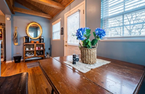 Nashville House | Downtown Nashville, IN - 5 Bedroom home