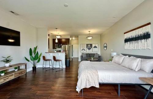 Cole-Noble District Apartment | Downtown Penthouse Loft with View