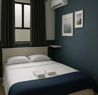 Al Wahdah Apartment | Downtown Private room