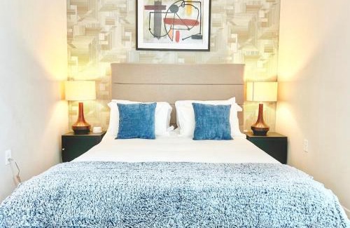 East Village Apartment | Downtown San Diego Getaway