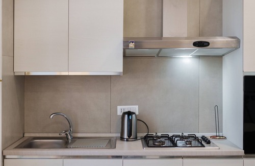 Montecalvario Apartment | Downtown, serene nights overlooking quiet garden, GARDEN HOUSE