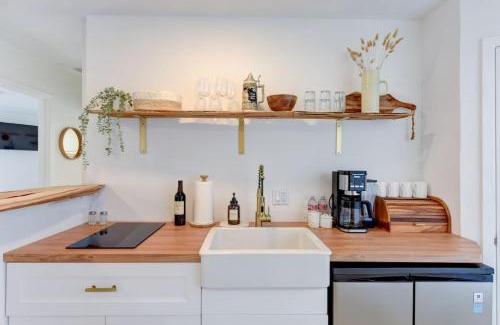 Wimberley House | Downtown - Shiner Bungalow at Beer Ranch Project