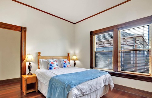 Cortez Hill House | Downtown Victorian 2 Bedroom with Balcony!