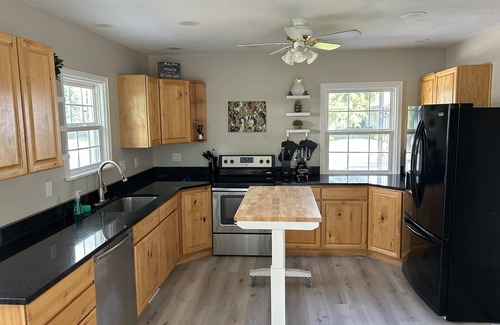 Malad City House | Downtown w/3 Bedrooms, Fenced Yard & Playground - Kid Friendly!