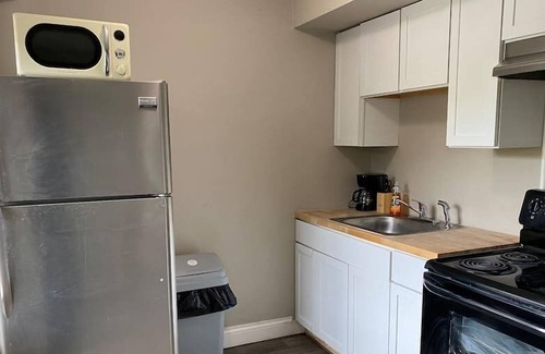 Dayton Condo | DOWNTOWN WATERFRONT | KING BED | FREE PARKING