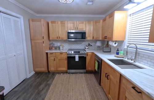 Woodstock House | Downtown Woodstock Get Away