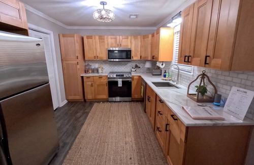 Woodstock House | Downtown Woodstock Get Away