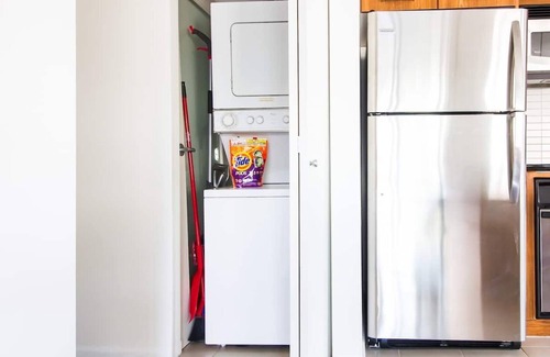 Yaletown Condo | Downtown Yaletown by COMFYSUITES