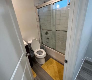 Downtown Los Angeles Hostel | DowntownLA Bottom Bunk