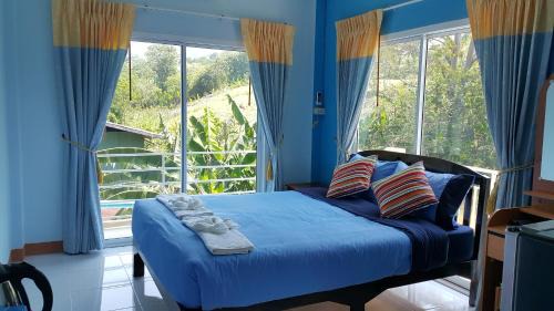 Khaem Son House | Dr. House