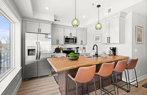 Park Point Hotel | Dragestil 713 Duluth Luxury Condos by Heirloom Boutique Collection