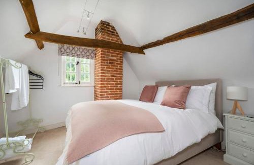 Long Melford House | Dragonfly Cottage, Long Melford