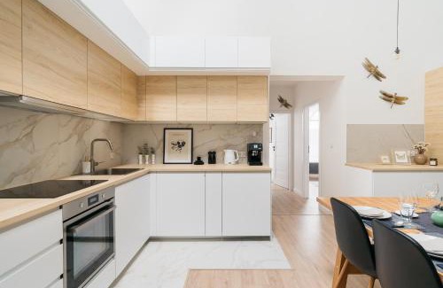 Old Town Apartment | Dragonfly Old Town Apartment - LoftAffair