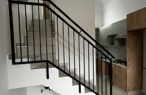 Greater Johannesburg Metropolitan Area Apartment | Draw back to this haven, You can easily reach the world and it can come to you.