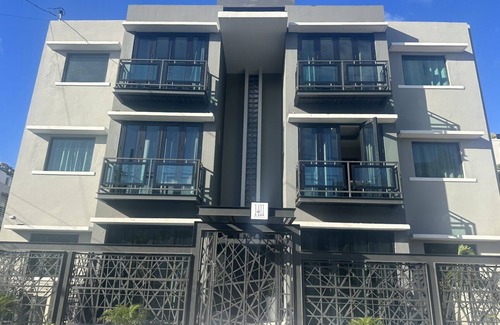 Condado Apartment | Dream apt: 4BD, 3BA, parking, near beach & shops. Perfect for you!