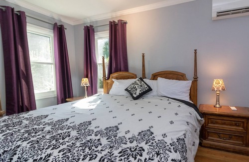 Town of Varick Cottage | Dream Catcher: Sunset Views + Wine Trail Retreat!