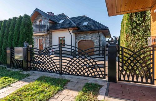 Binczarowa Villa | Dream Holiday z Sauna i jacuzzi Lovely Krynica Zdrój