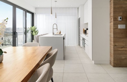 Laval Condo | Dream Home Retreat - Condo Laval