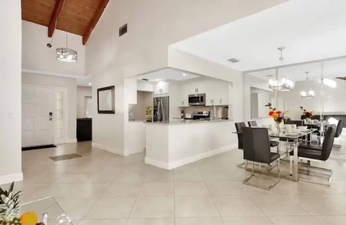 Boca Raton House | Dream House w/Huge Private Yard/Pool/Spa Game Rm