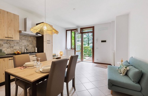 Illasi Apartment | Dream Room Apartment with Private Garden and Wi-Fi