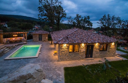 Saints Constantine and Helena Villa | Dreamed Vintage style Villa