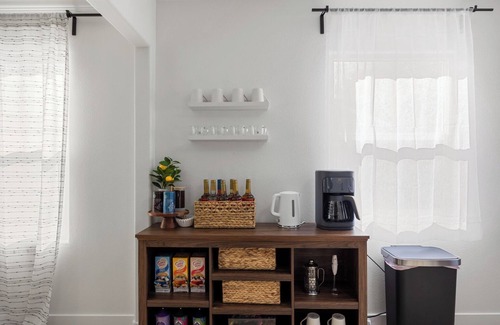 Southeastern Sacramento House | Dreamy 2-Bedroom Retreat in the Heart of Sac