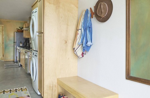 Santa Fe Apartment | Dreamy, Airy 2bd - Senja Suite @ La Dea