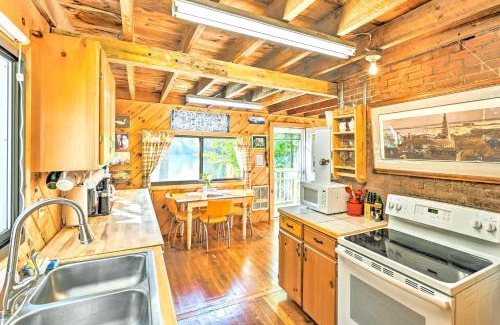 Bucksport House | Dreamy Bucksport Hideaway on Freshwater Pond!