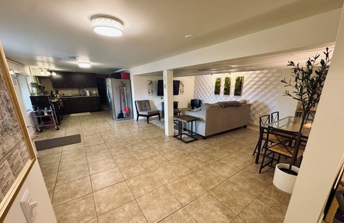 Terrace Lake Gardens Apartment | Dreamy Waterfront Walkout Basement Apt - 3BDR/2BA - Kansas City, Private Entry