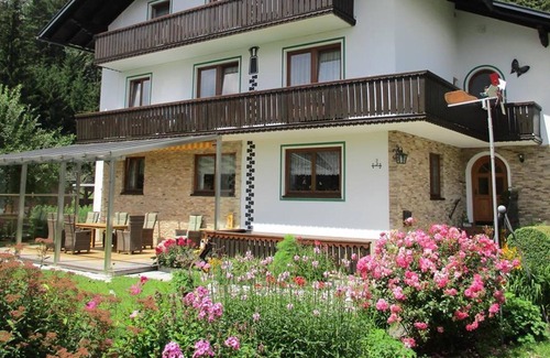 Maitschern Apartment | Dreibettzimmer, Dusche, WC - Haus Moser