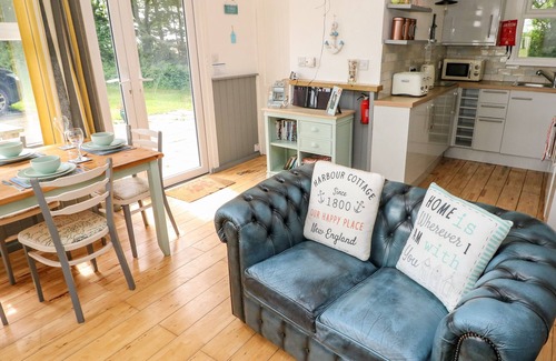 Roch Cottage | Driftwood