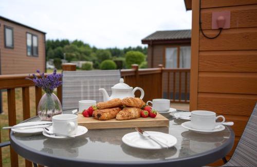 Mullacott House | Driftwood Lodge - 2 Bed-Sleeps 4-TJS21OV